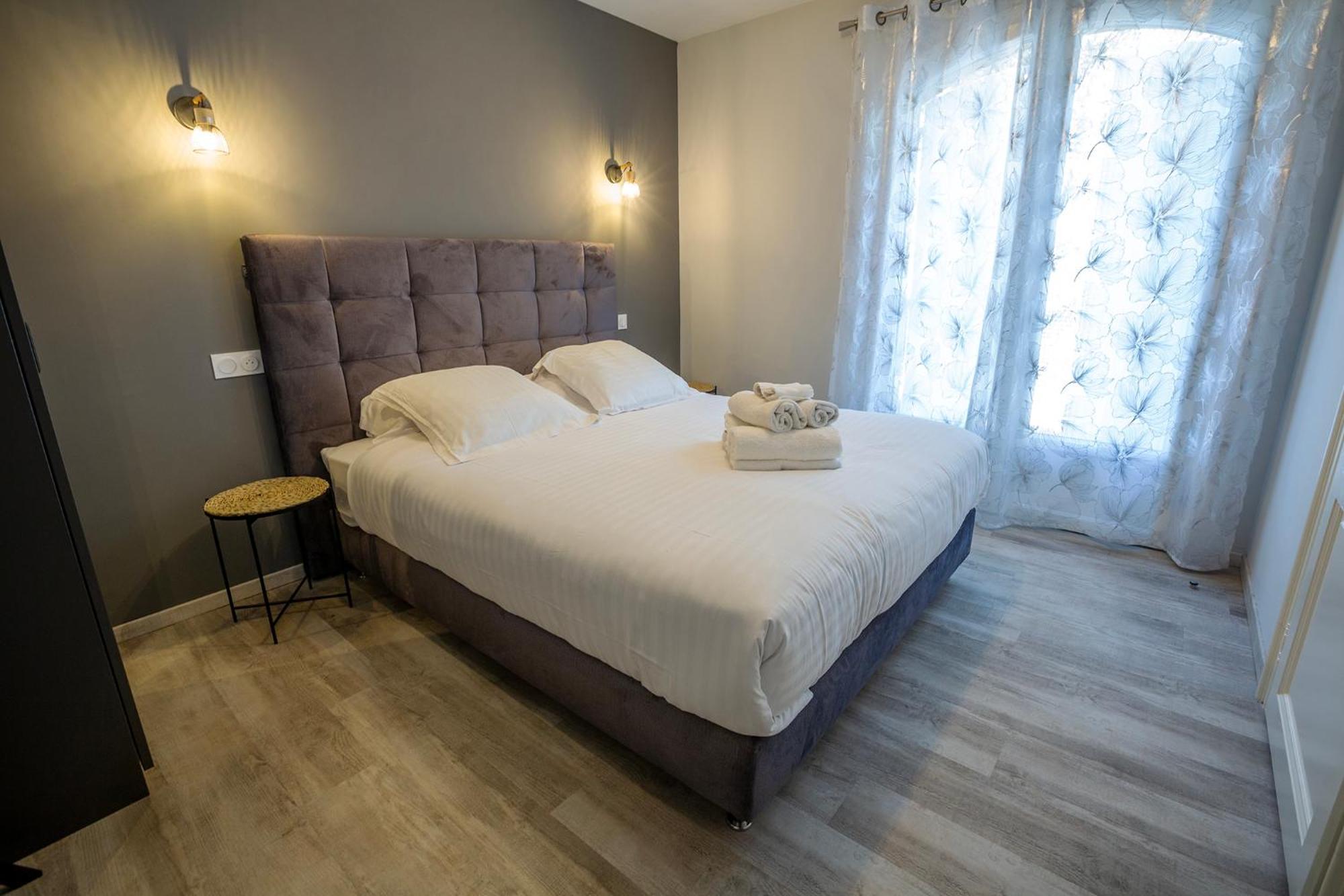 Domaine De La Mautanne Aparthotel Sainte-Tulle Kültér fotó