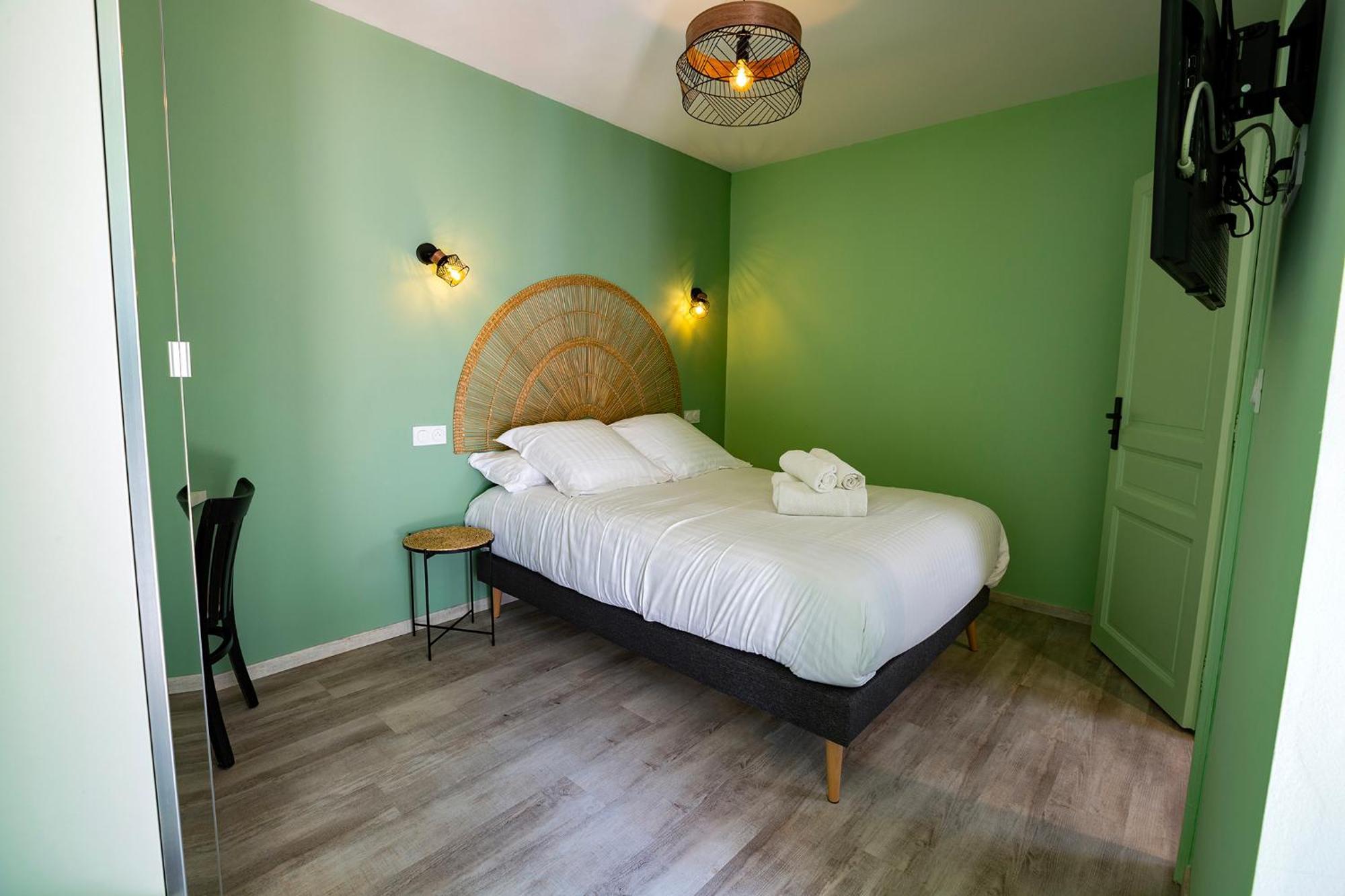 Domaine De La Mautanne Aparthotel Sainte-Tulle Kültér fotó