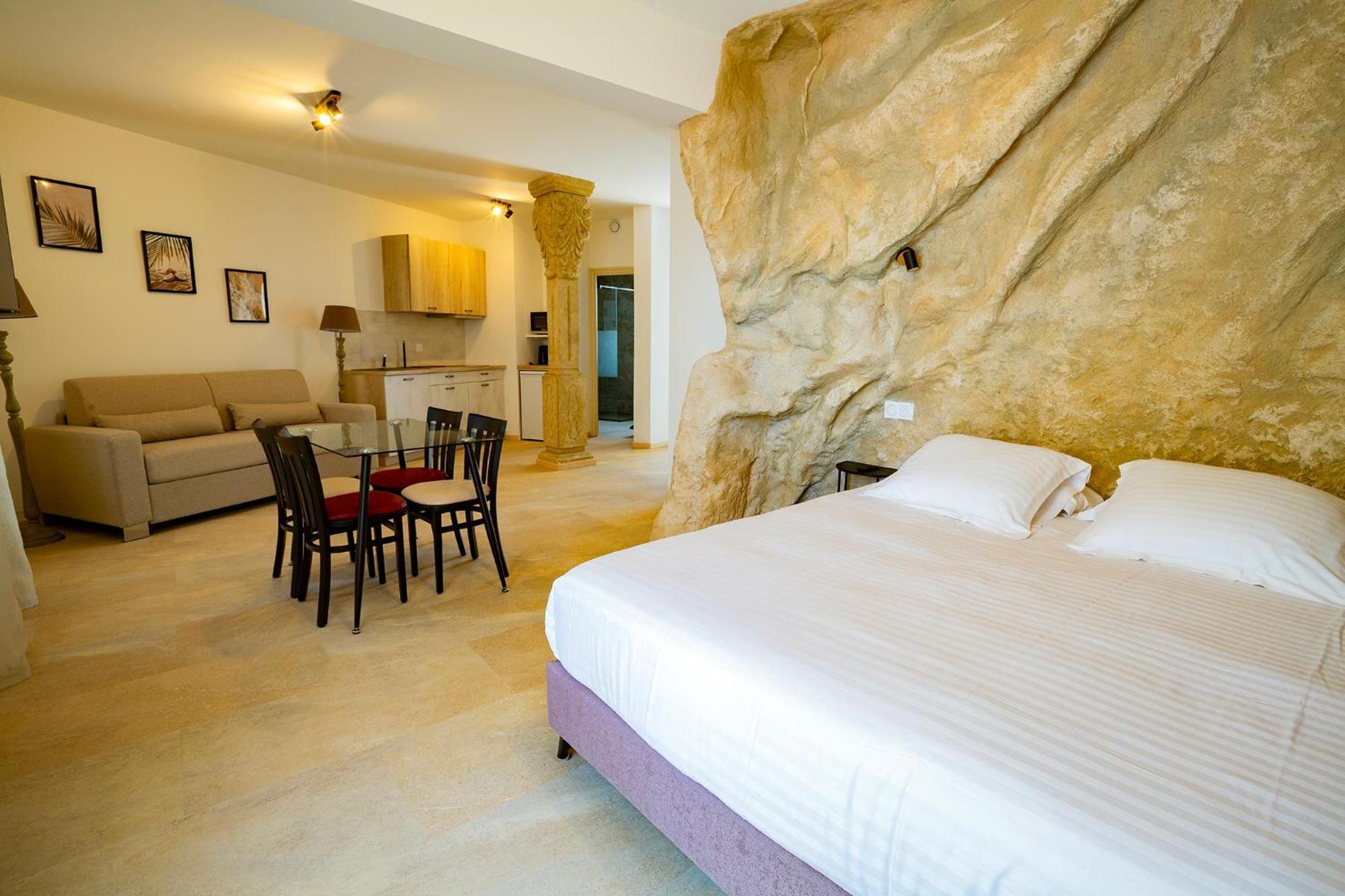Domaine De La Mautanne Aparthotel Sainte-Tulle Kültér fotó