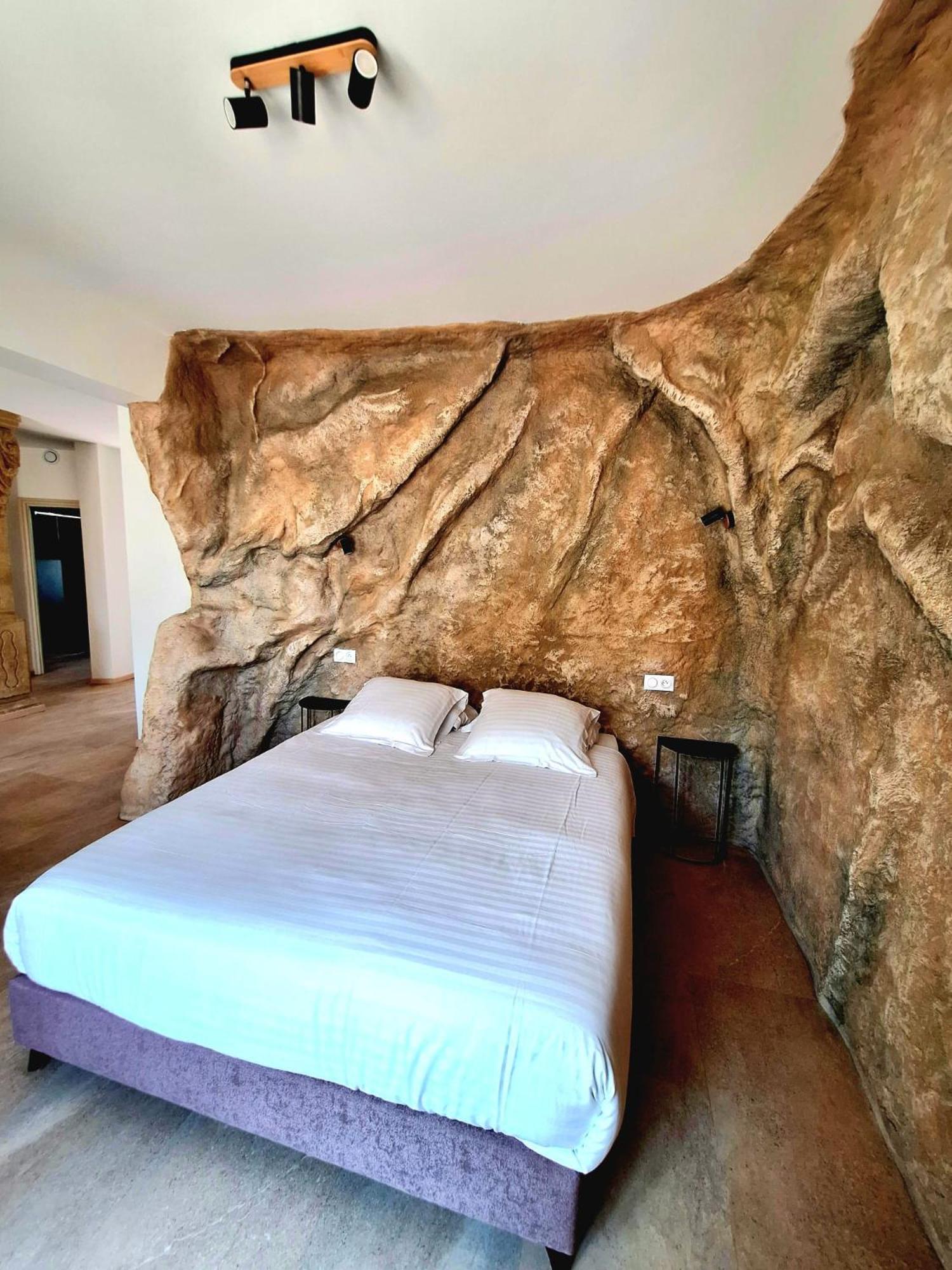Domaine De La Mautanne Aparthotel Sainte-Tulle Kültér fotó